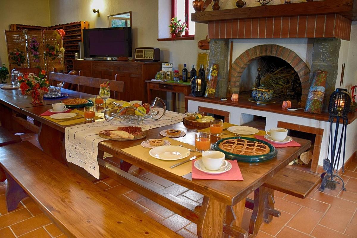 אסיאנו B&B Le Logge Di Sopra מראה חיצוני תמונה